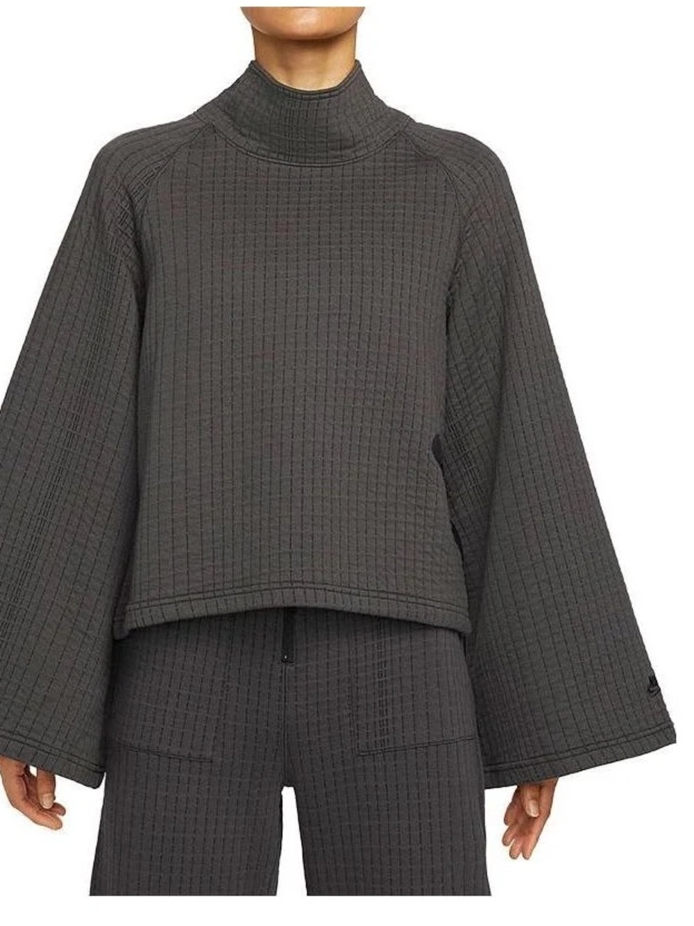 Nike Therma fit Women's Charcoal Quilted Mock Neck Sweater